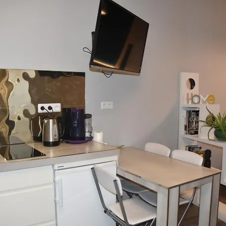 Guest house Eiffel Tower In